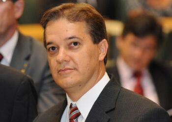 TJSP condena ex-prefeito Carlinhos Almeida, do PT, e outras 14 pessoas no caso ‘bolsa esposa’ em São José