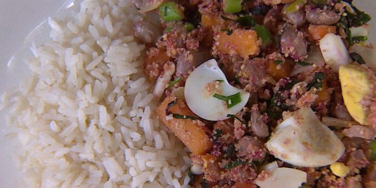 Merendeira de São Luiz do Paraitinga vence concurso nacional com receita vegetariana de feijão tropeiro